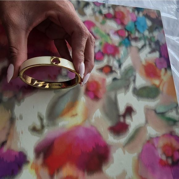 Kate Spade Enamel Bangle White Bracelet - Picture 5 of 5
